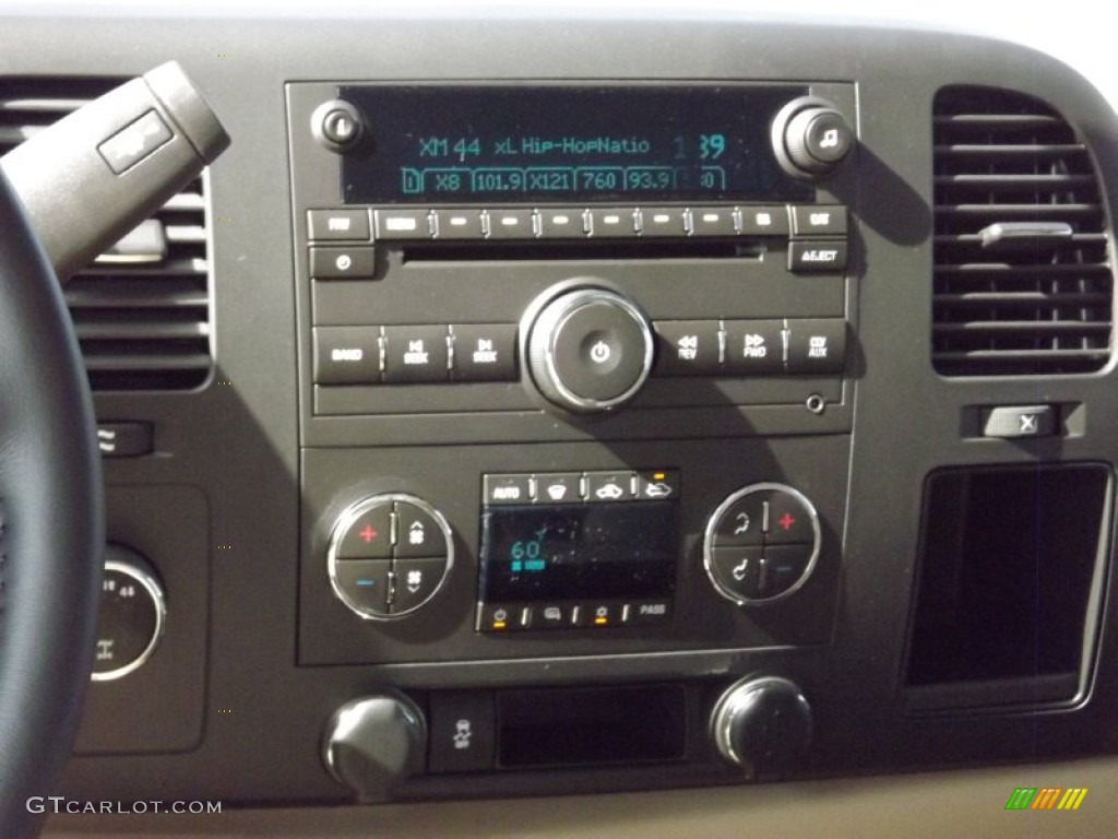 2013 GMC Sierra 1500 SLE Crew Cab 4x4 Controls Photo #72775036
