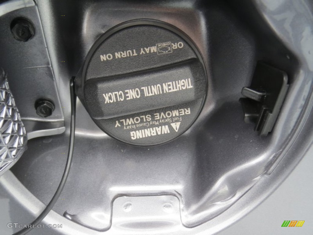 2013 Elantra GLS - Titanium Gray Metallic / Gray photo #12