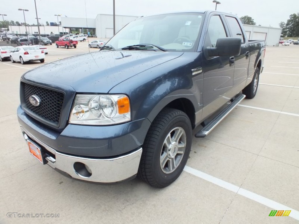 2006 F150 XLT SuperCrew - Medium Wedgewood Blue Metallic / Tan photo #9