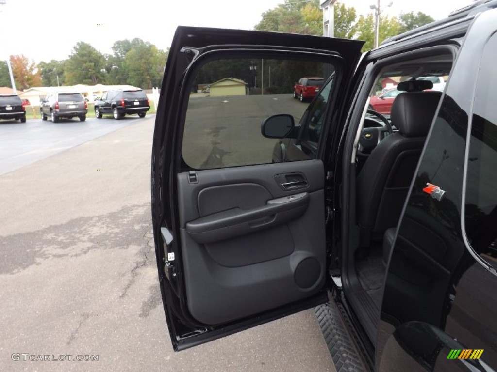 2013 Chevrolet Suburban LT 4x4 Door Panel Photos