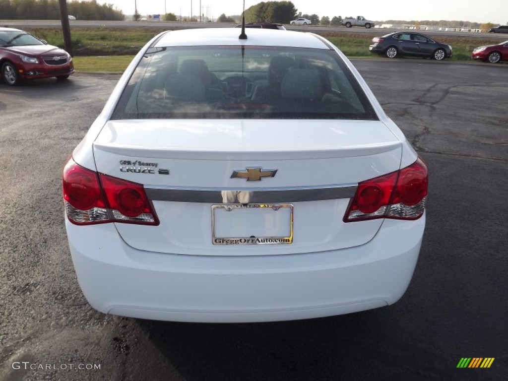 2013 Cruze ECO - Summit White / Jet Black/Medium Titanium photo #6