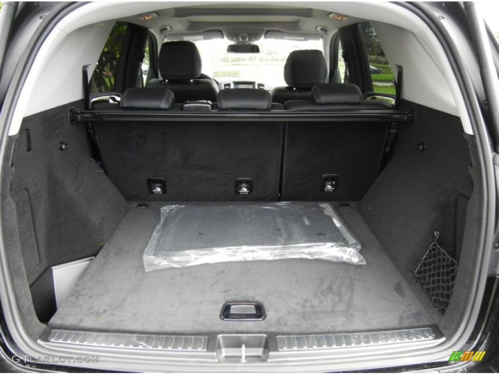 2013 Mercedes-Benz ML 550 4Matic Trunk Photo #72783244