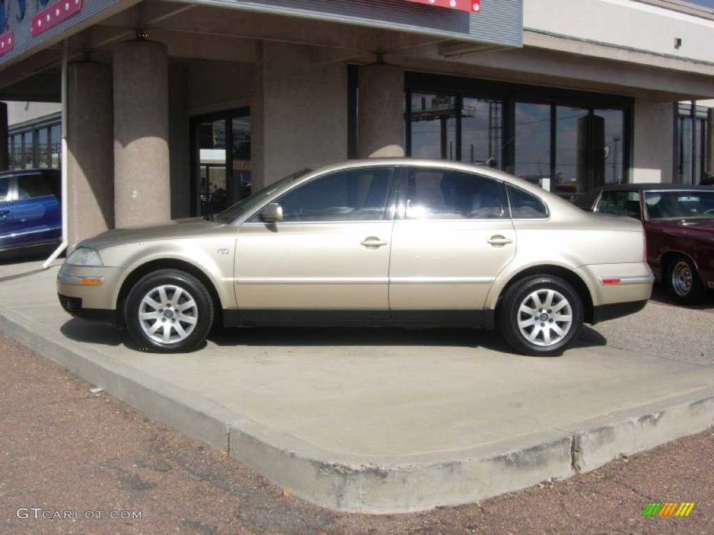 2002 Passat GLS Sedan - Mojave Beige Metallic / Grey photo #8