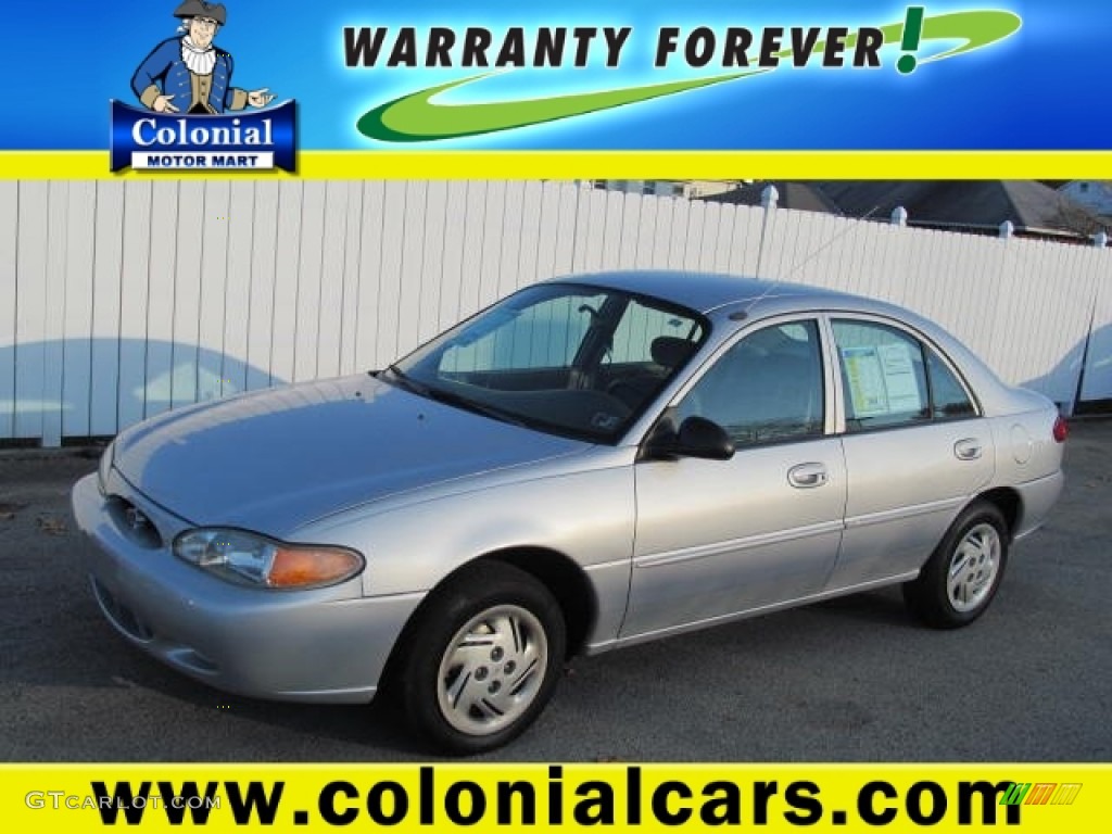 1999 Escort SE Sedan - Silver Frost Metallic / Medium Graphite photo #1
