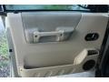 2003 White Gold Land Rover Discovery S  photo #29