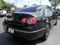 Deep Black - Passat Turbo Sedan Photo No. 18