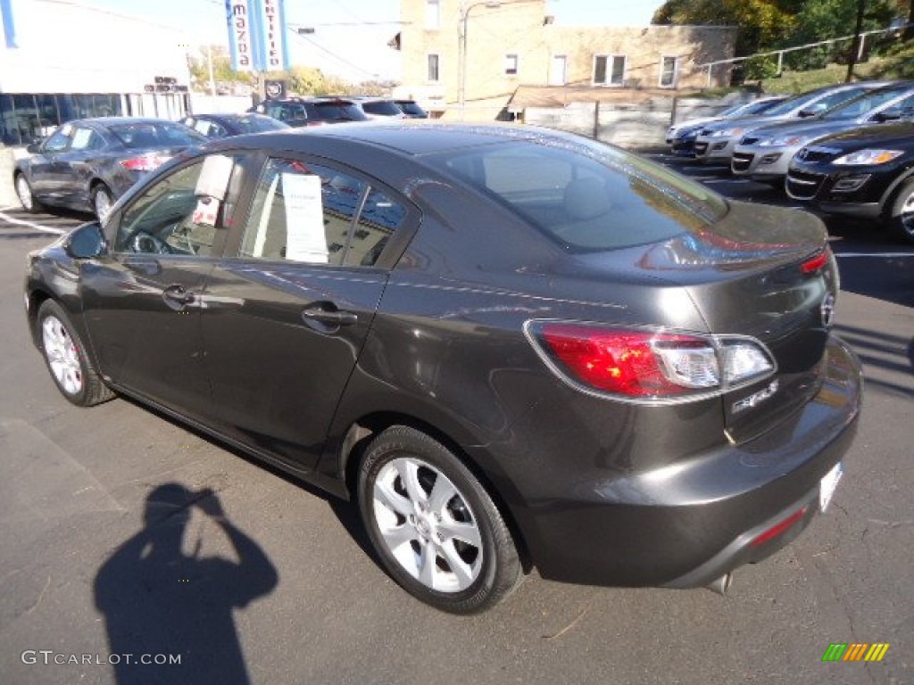 2010 MAZDA3 i Sport 4 Door - Graphite Mica / Black photo #10