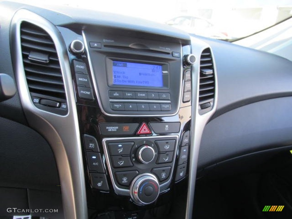 2013 Elantra GT - Silver / Black photo #8