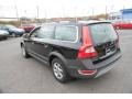 Black - XC70 3.2 AWD Photo No. 10
