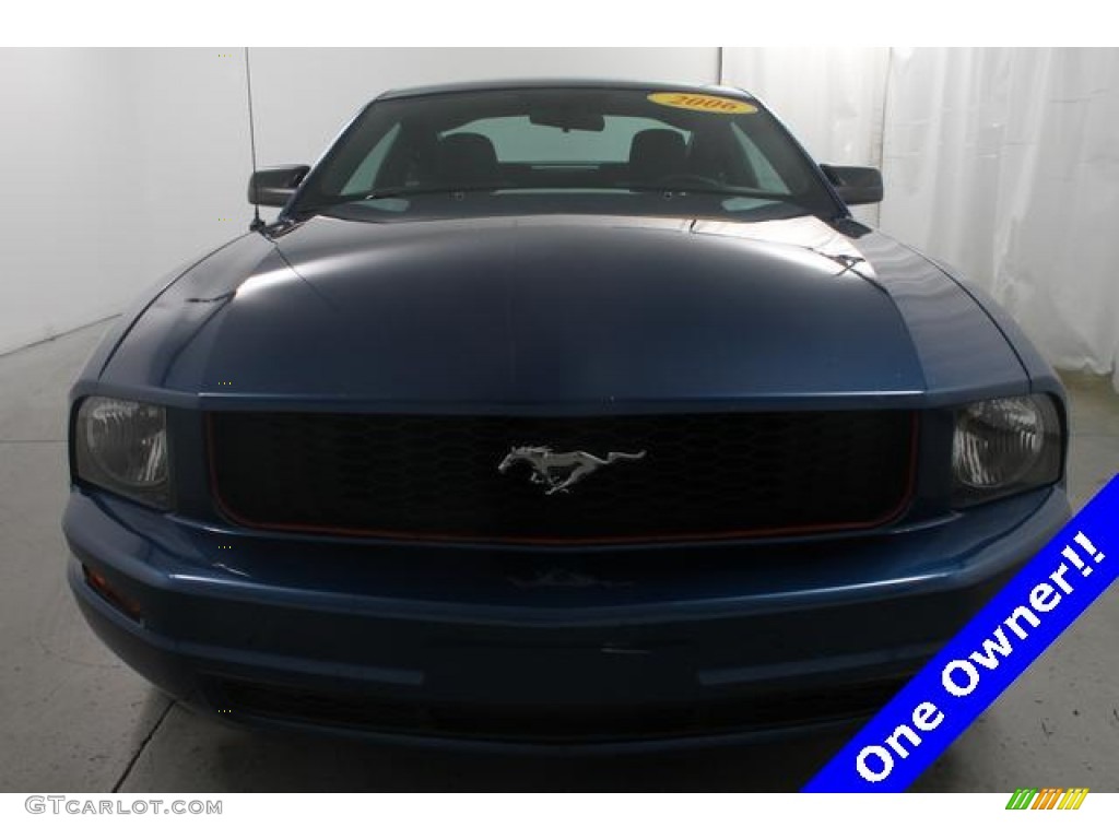 2006 Mustang V6 Deluxe Coupe - Vista Blue Metallic / Dark Charcoal photo #3