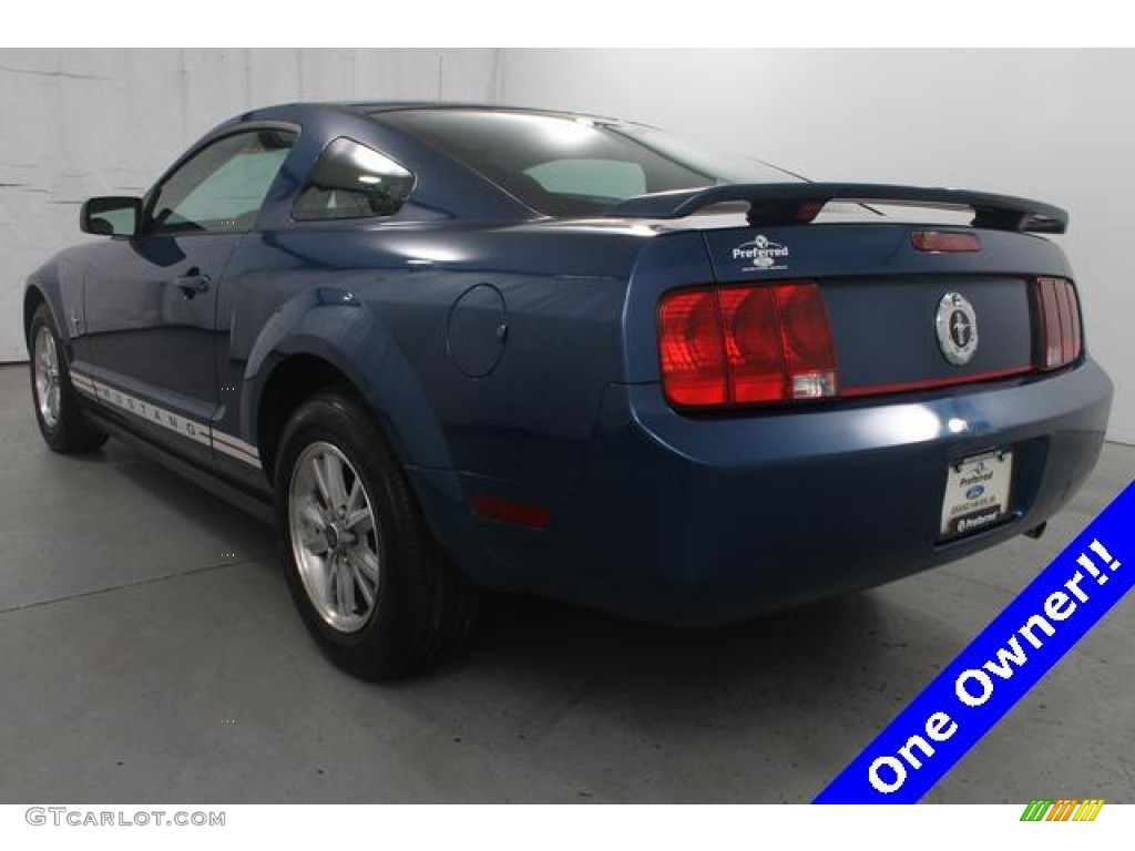 2006 Mustang V6 Deluxe Coupe - Vista Blue Metallic / Dark Charcoal photo #9