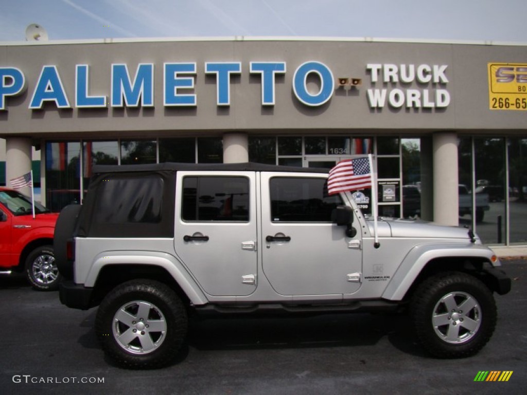 Bright Silver Metallic Jeep Wrangler Unlimited