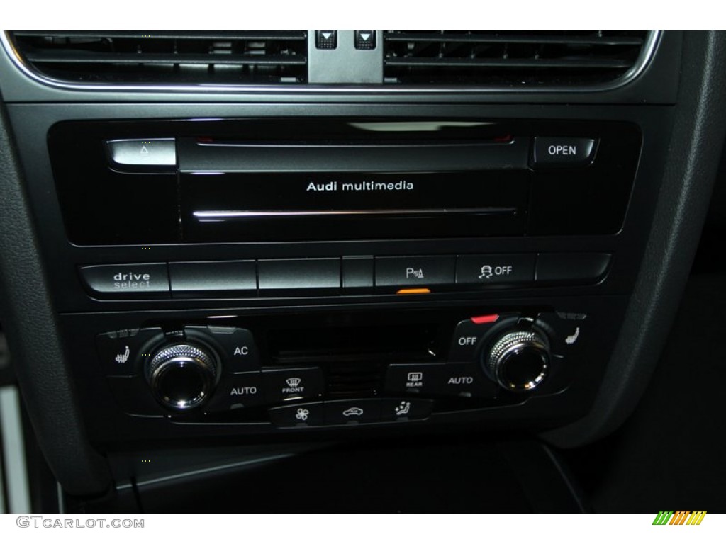 2013 Audi RS 5 4.2 FSI quattro Coupe Controls Photo #72805999