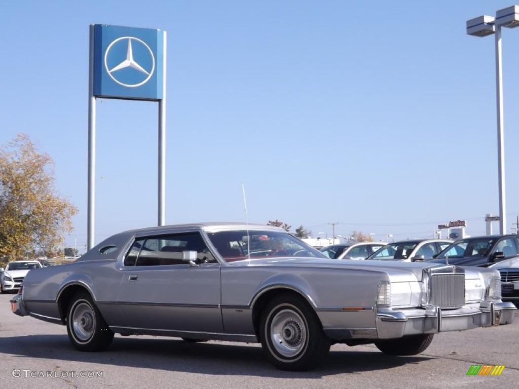 1975 Continental Mark IV - Silver / Dark Red photo #3