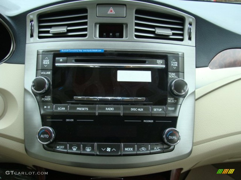 2011 Toyota Avalon Standard Avalon Model Controls Photo #72818104