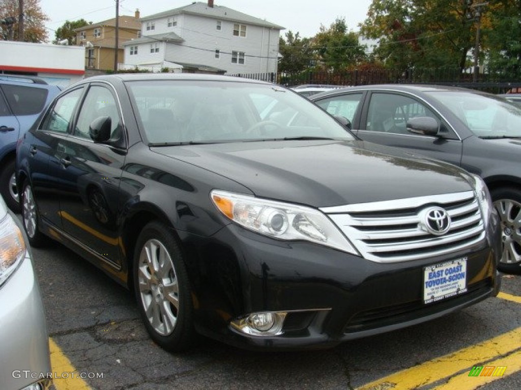 2011 Avalon  - Black / Ivory photo #1