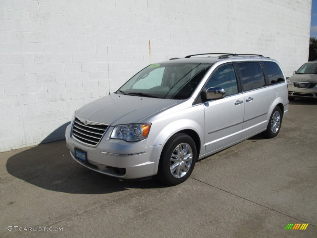 Bright Silver Metallic 2008 Chrysler Town & Country Limited Exterior Photo #72819586