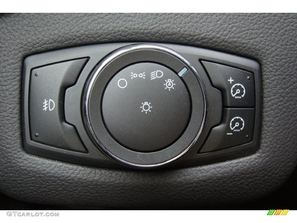2013 Ford C-Max Hybrid SEL Controls Photo #72821899