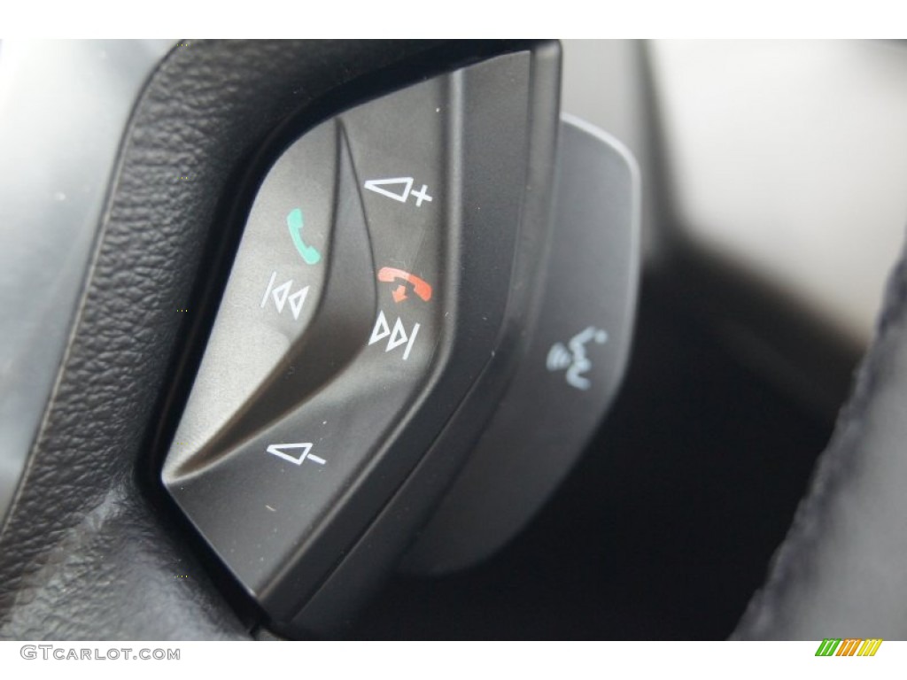 2013 Ford C-Max Hybrid SEL Controls Photo #72821953