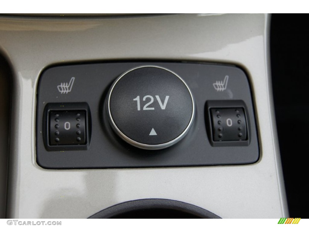2013 Ford C-Max Hybrid SEL Controls Photo #72822085