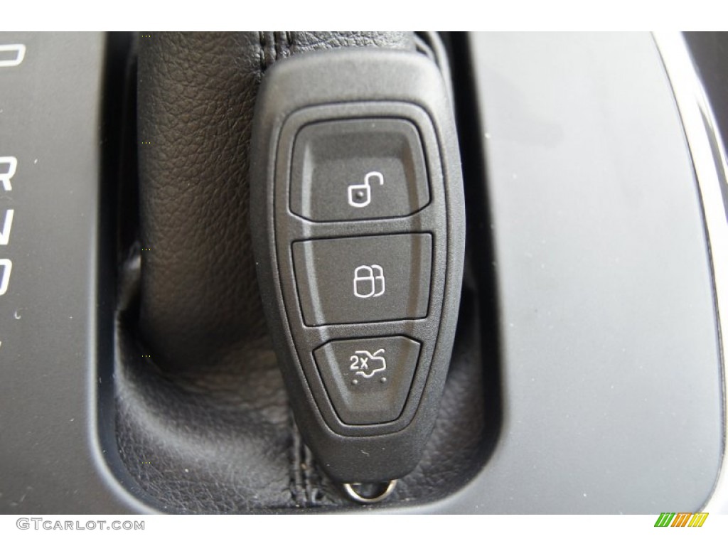 2013 Ford C-Max Hybrid SEL Keys Photo #72822172