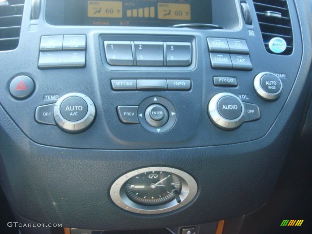 2003 Infiniti M 45 Sport Sedan Controls Photos