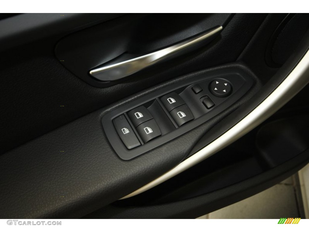 2013 3 Series 328i Sedan - Alpine White / Black photo #14