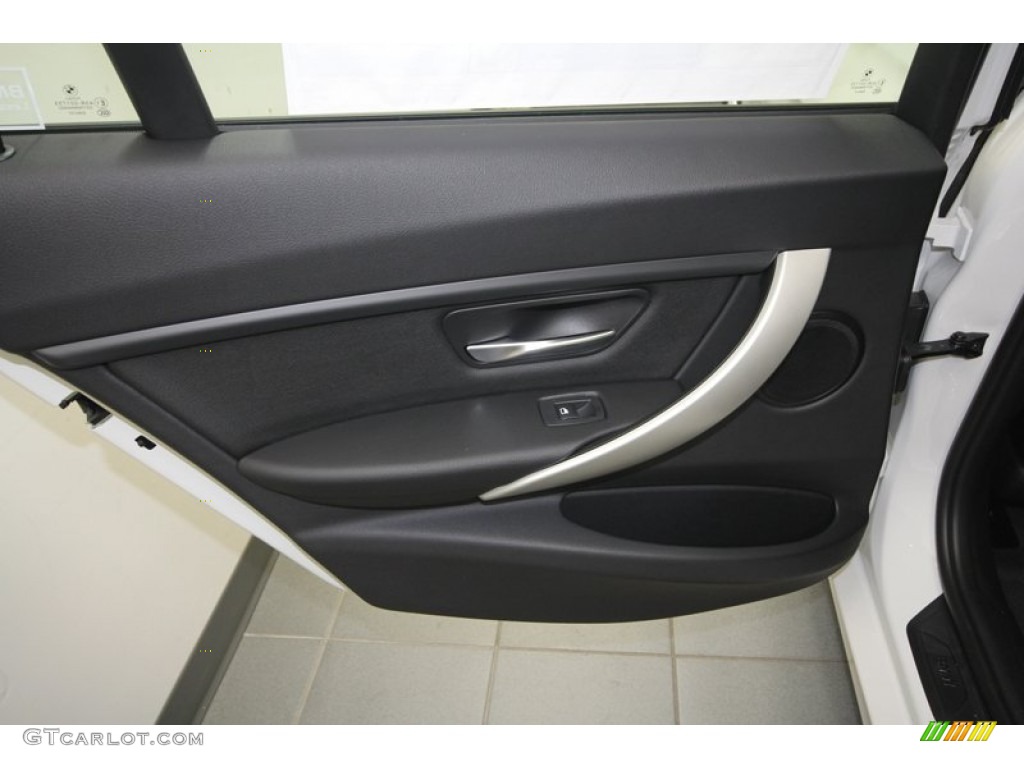2013 3 Series 328i Sedan - Alpine White / Black photo #25