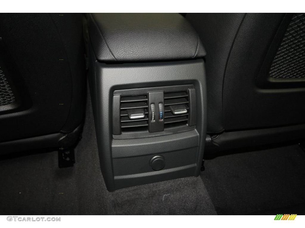 2013 3 Series 328i Sedan - Alpine White / Black photo #27