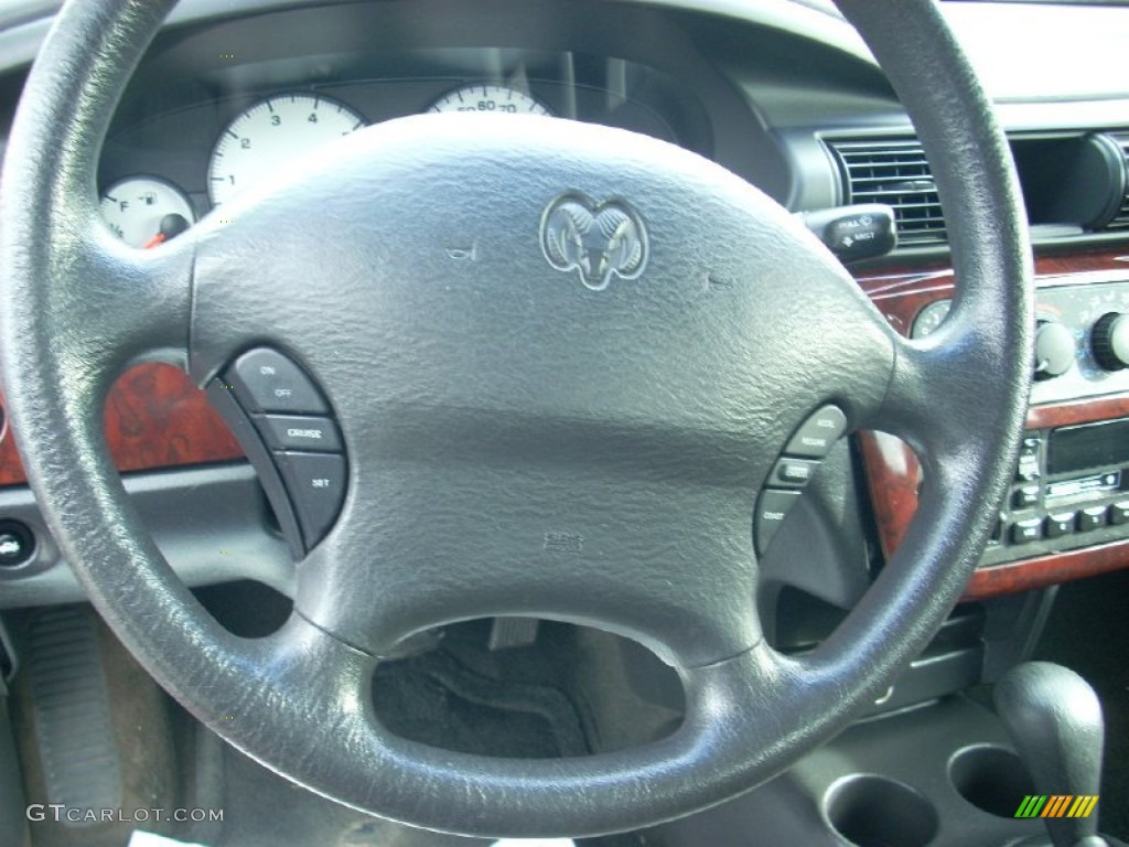 2001 Stratus SE Sedan - Inferno Red Tinted Pearl / Dark Slate Gray photo #7