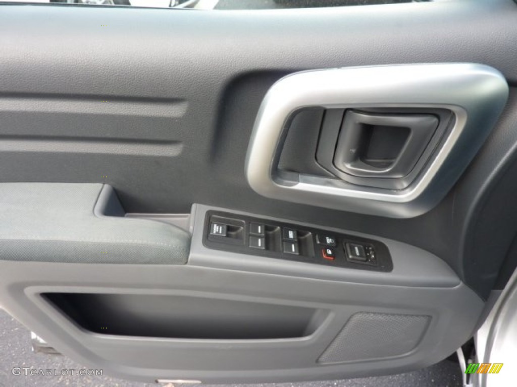 2007 Honda Ridgeline RT Gray Door Panel Photo #72830397