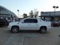 White Diamond - Escalade EXT Premium AWD Photo No. 5