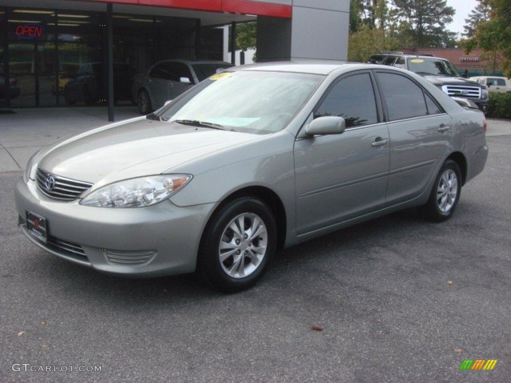 Mineral Green Opalescent 2005 Toyota Camry LE V6 Exterior Photo #72834924