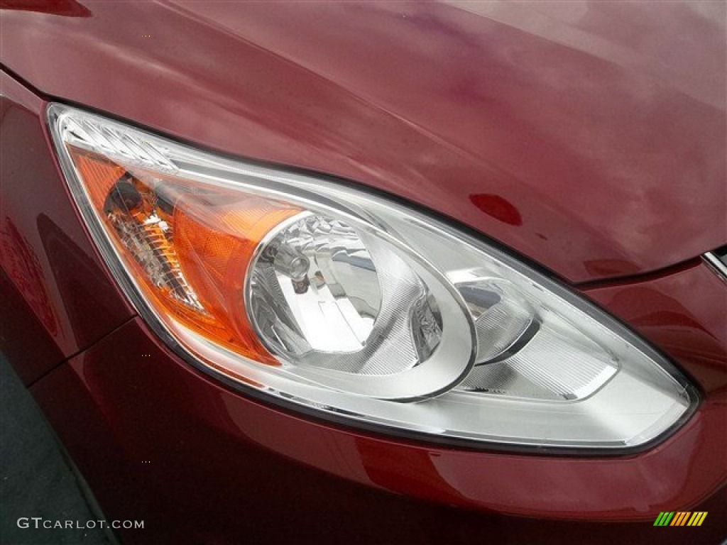 2013 C-Max Hybrid SE - Ruby Red / Medium Light Stone photo #22