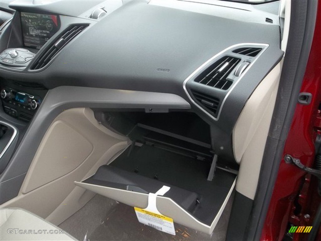 2013 C-Max Hybrid SE - Ruby Red / Medium Light Stone photo #37