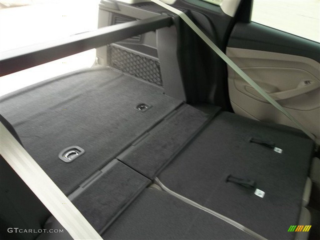 2013 C-Max Hybrid SE - Ruby Red / Medium Light Stone photo #40