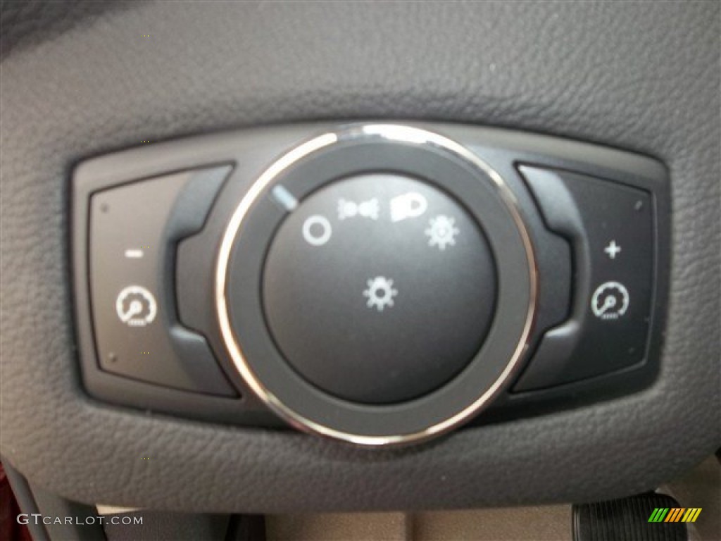 2013 C-Max Hybrid SE - Ruby Red / Medium Light Stone photo #59