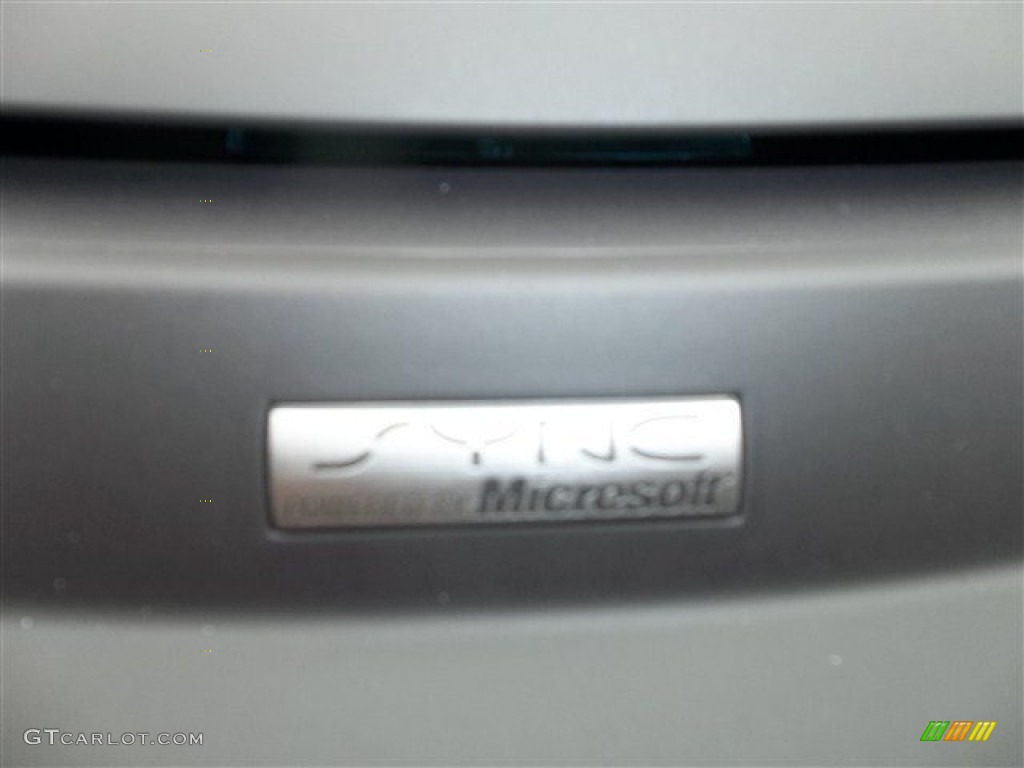 2013 C-Max Hybrid SE - Ruby Red / Medium Light Stone photo #61