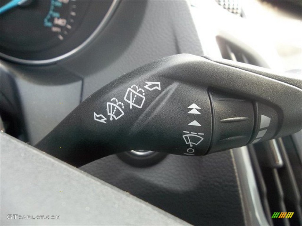 2013 Ford Focus Titanium Hatchback Controls Photo #72839940