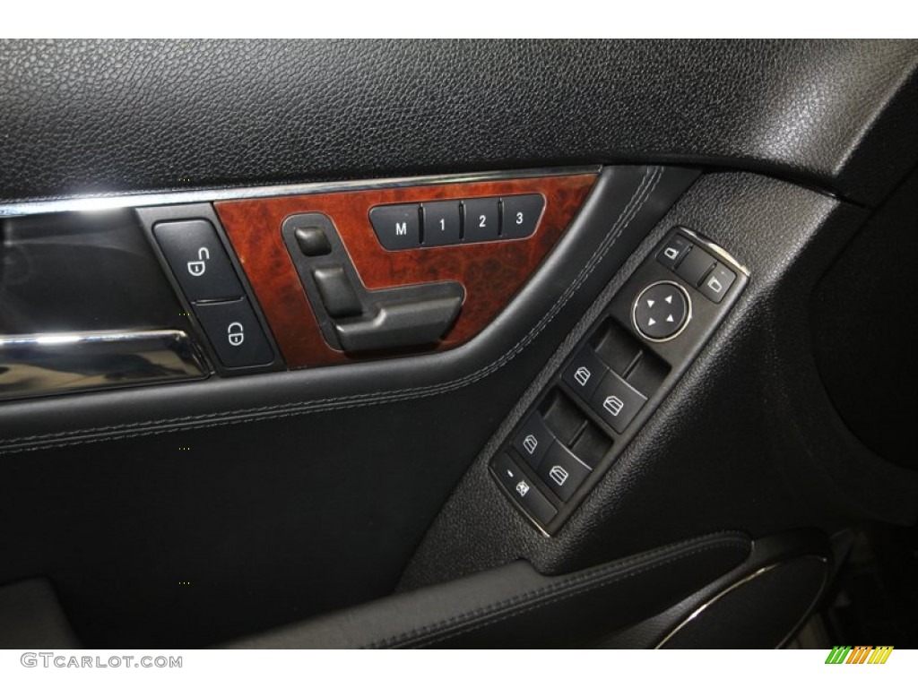 2010 Mercedes-Benz C 63 AMG Controls Photo #72840760