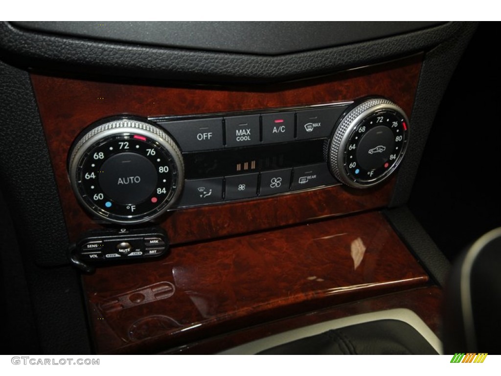 2010 Mercedes-Benz C 63 AMG Controls Photo #72840930