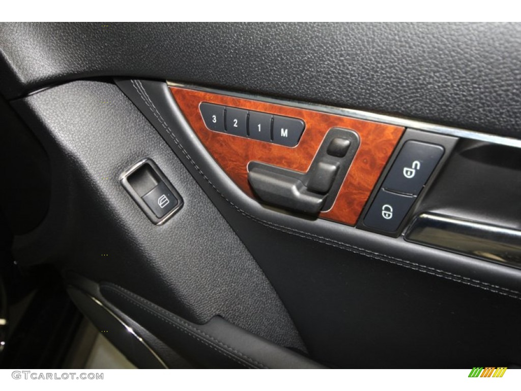 2010 Mercedes-Benz C 63 AMG Controls Photo #72841332