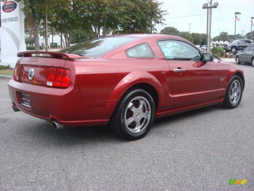 2006 Mustang GT Deluxe Coupe - Redfire Metallic / Dark Charcoal photo #4