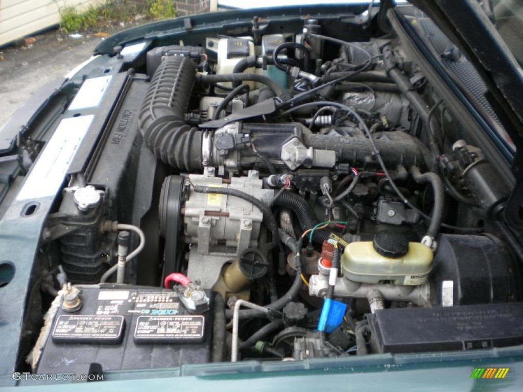 1998 Ford Ranger XLT Extended Cab Engine Photos