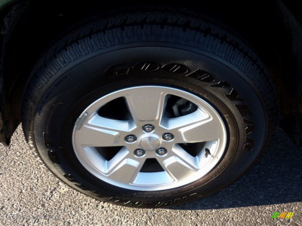 2011 Liberty Sport 4x4 - Natural Green Metallic / Dark Slate Gray photo #3