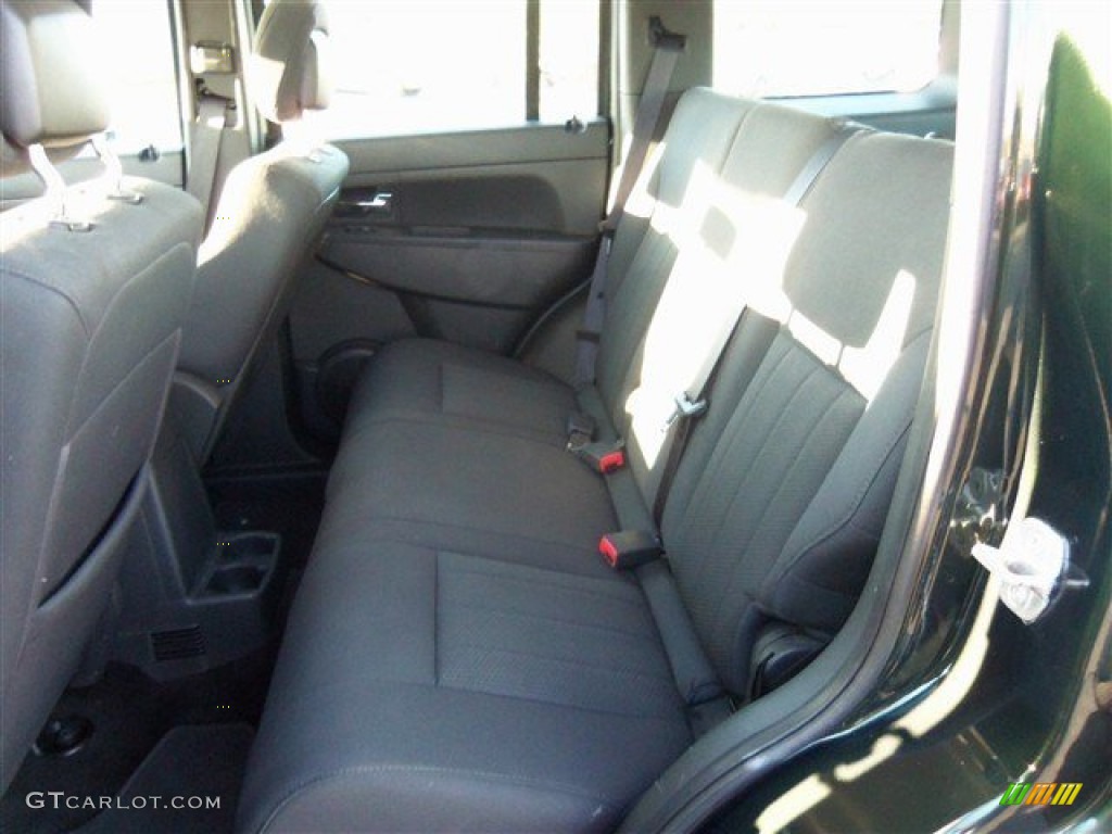 2011 Liberty Sport 4x4 - Natural Green Metallic / Dark Slate Gray photo #11