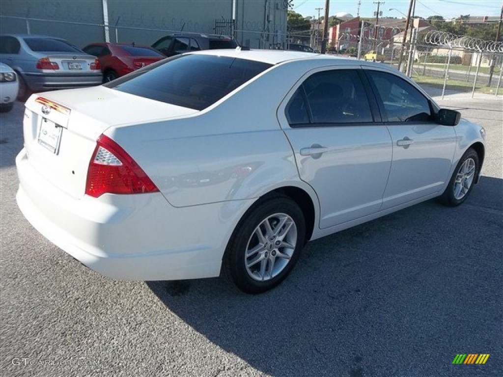 2011 Fusion S - White Suede / Medium Light Stone photo #3