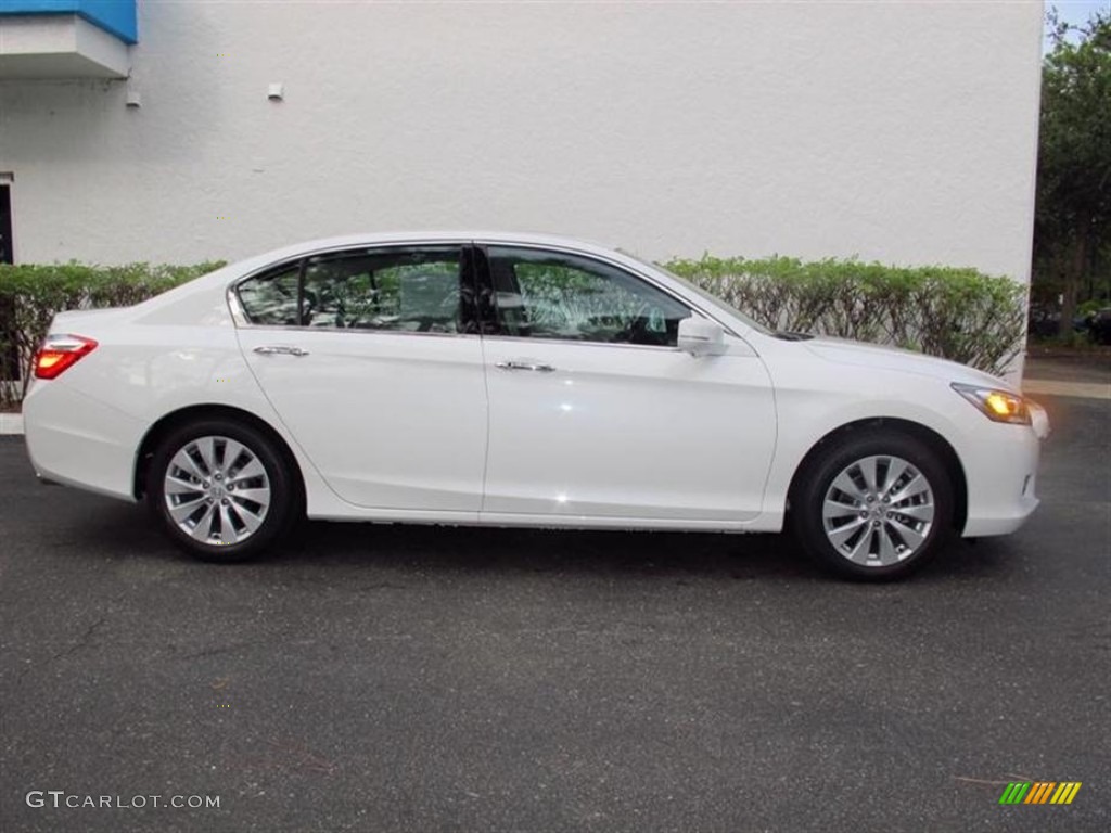 2013 White honda accord touring sedan #3