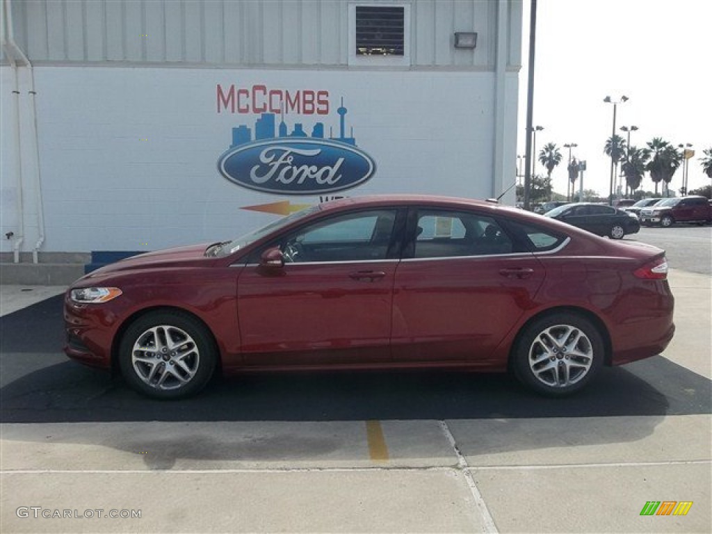 2013 Fusion SE - Ruby Red Metallic / Charcoal Black photo #2