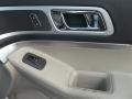 2013 White Platinum Tri-Coat Ford Explorer XLT  photo #37